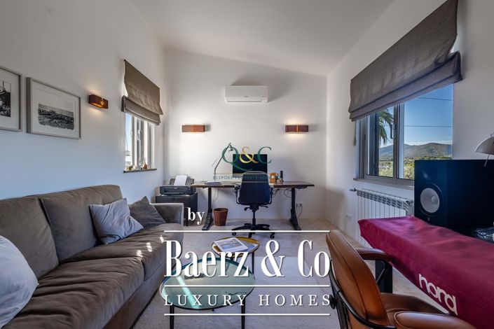 Image No.15-3 Bed Villa for sale