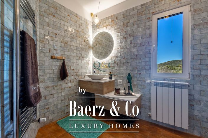 Image No.26-3 Bed Villa for sale