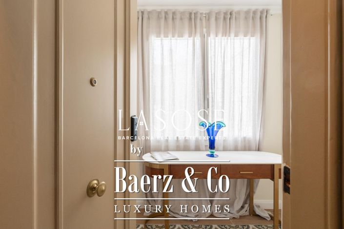 Image No.17-4 Bed Property for sale