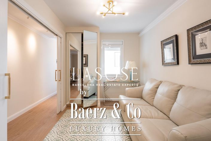 Image No.21-4 Bed Property for sale