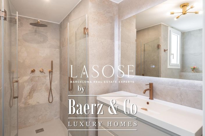 Image No.23-4 Bed Property for sale