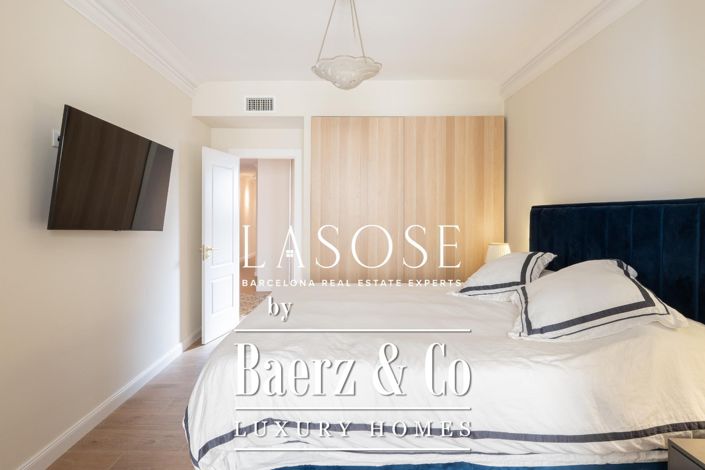 Image No.26-4 Bed Property for sale