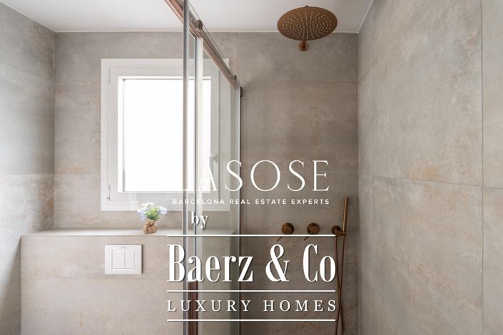 Image No.33-4 Bed Property for sale