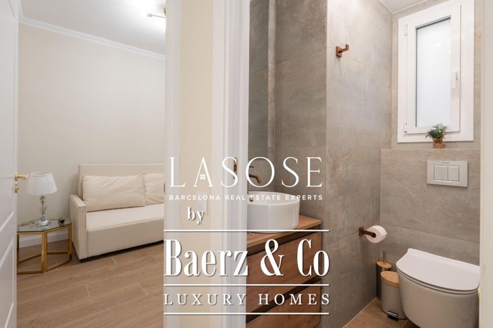 Image No.38-4 Bed Property for sale