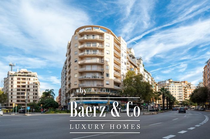 Image No.22-4 Bed Flat for sale