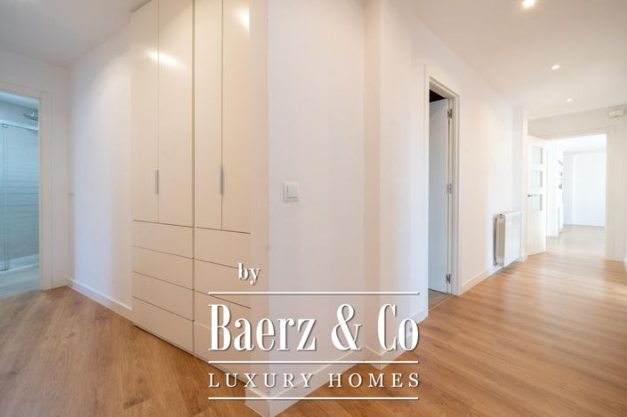 Image No.9-4 Bed Flat for sale