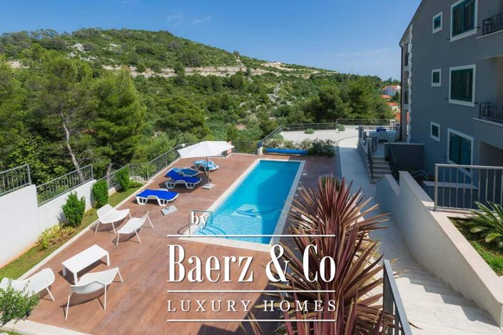 Image No.4-Maison de ville de 14 chambres à vendre à Hvar