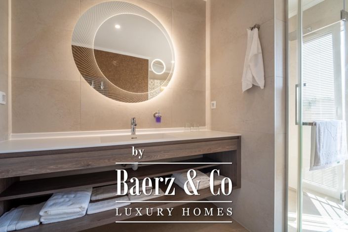 Image No.24-Maison de ville de 7 chambres à vendre à Nin