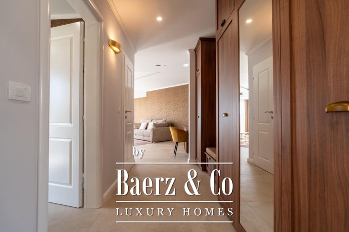 Image No.8-Maison de ville de 7 chambres à vendre à Nin