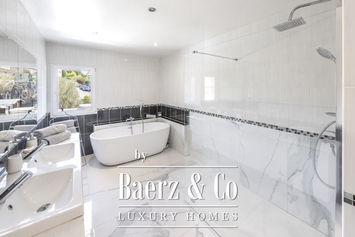 Image No.24-4 Bed Villa for sale