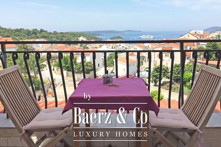 Image No.11-Maison de ville de 7 chambres à vendre à Hvar