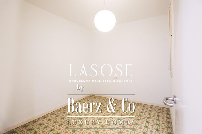 Image No.32-Propriété de 4 chambres à vendre à Barcelona