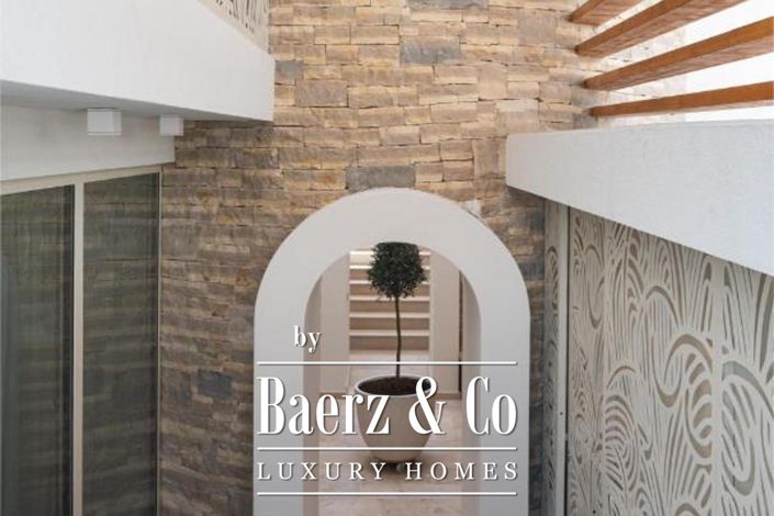 Image No.18-4 Bed Villa for sale