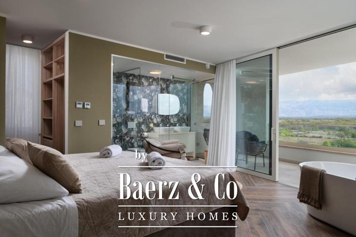 Image No.23-4 Bed Villa for sale