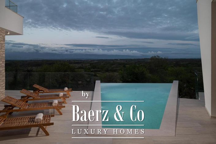 Image No.7-4 Bed Villa for sale