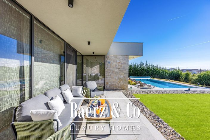 Image No.10-3 Bed Townhouse for sale