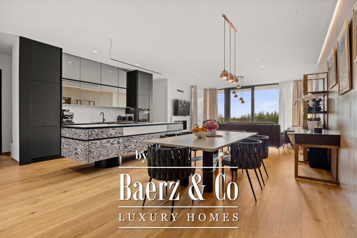 Image No.11-3 Bed Townhouse for sale