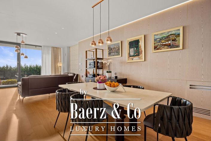 Image No.14-3 Bed Townhouse for sale