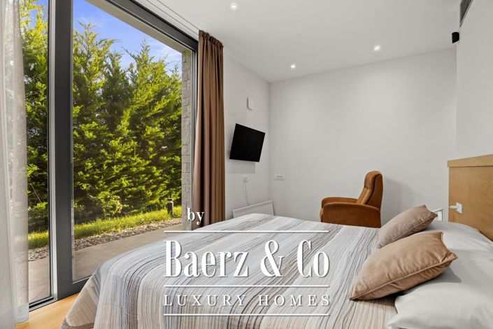 Image No.24-3 Bed Townhouse for sale