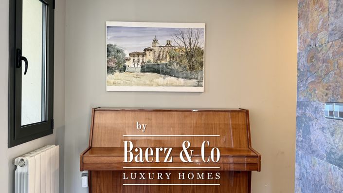 Image No.10-5 Bed Villa for sale