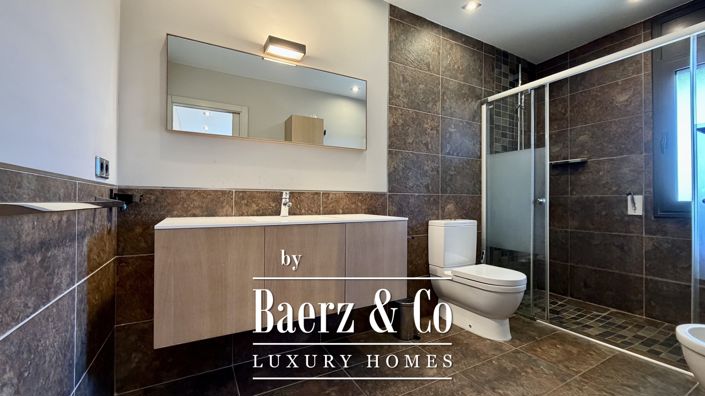 Image No.16-5 Bed Villa for sale