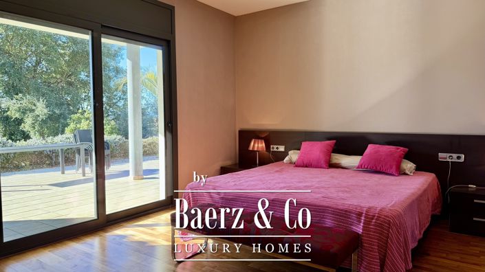 Image No.18-5 Bed Villa for sale