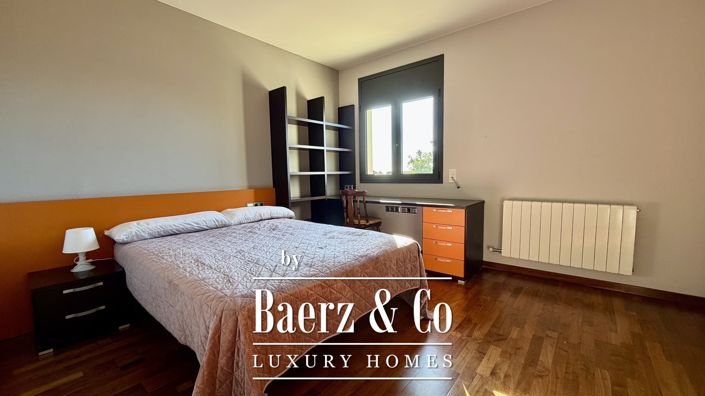 Image No.25-5 Bed Villa for sale