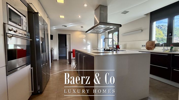 Image No.3-5 Bed Villa for sale