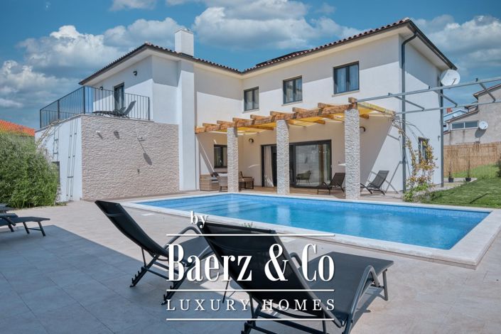 Image No.11-4 Bed Townhouse for sale