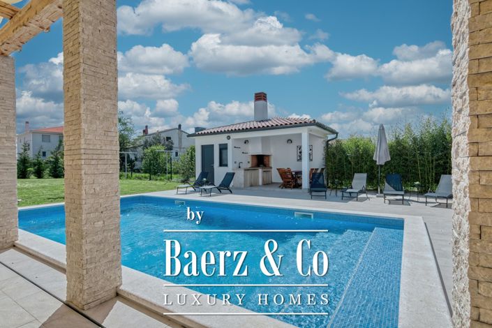 Image No.14-4 Bed Townhouse for sale