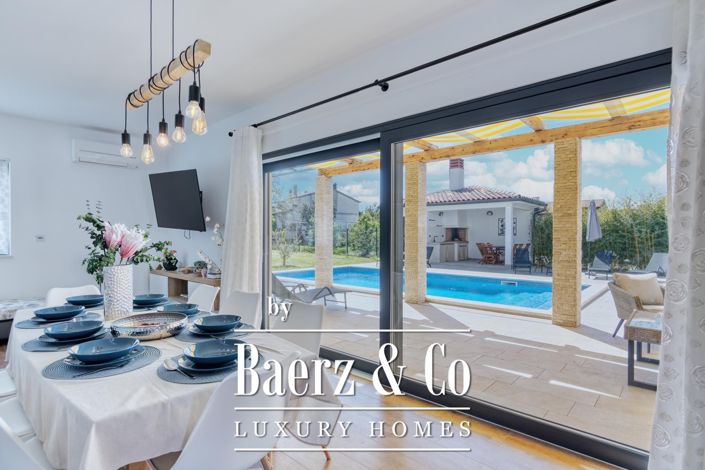 Image No.24-4 Bed Townhouse for sale