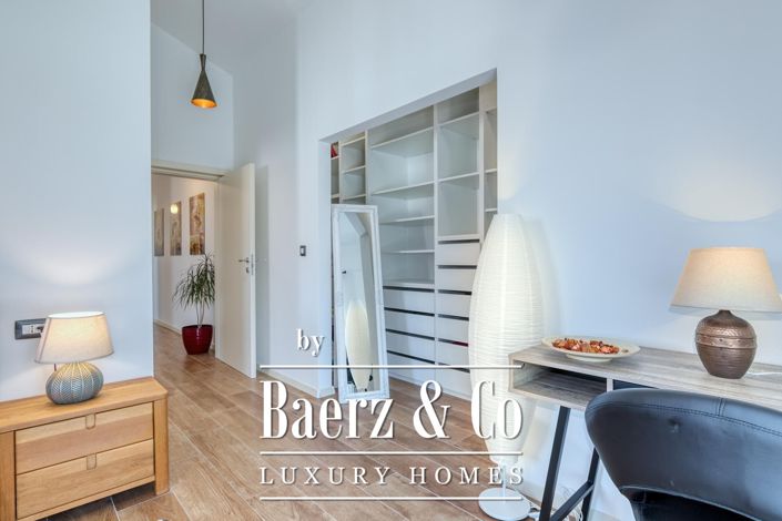 Image No.29-4 Bed Townhouse for sale