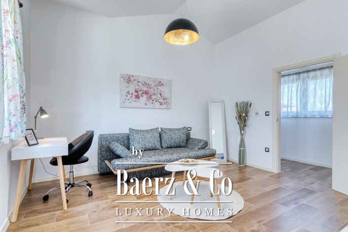 Image No.34-4 Bed Townhouse for sale