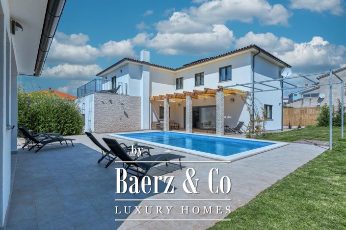 Image No.7-4 Bed Townhouse for sale