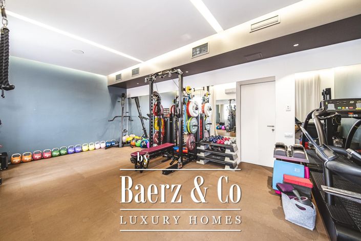 Image No.19-5 Bed Apartment for sale