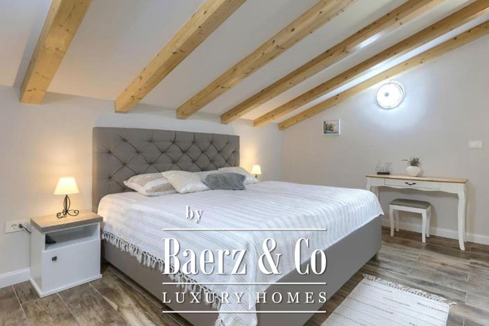 Image No.15-4 Bed Townhouse for sale