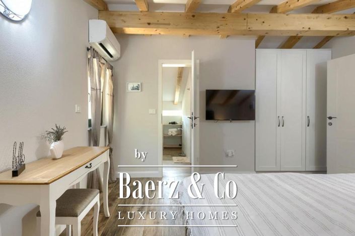 Image No.16-4 Bed Townhouse for sale