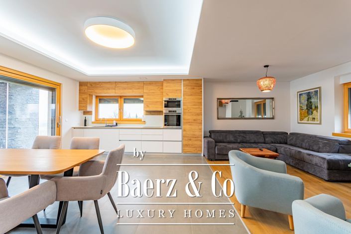 Image No.2-4 Bed Villa for sale