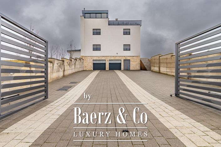 Image No.29-4 Bed Villa for sale