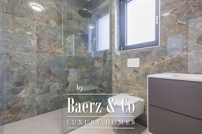 Image No.14-4 Bed Townhouse for sale