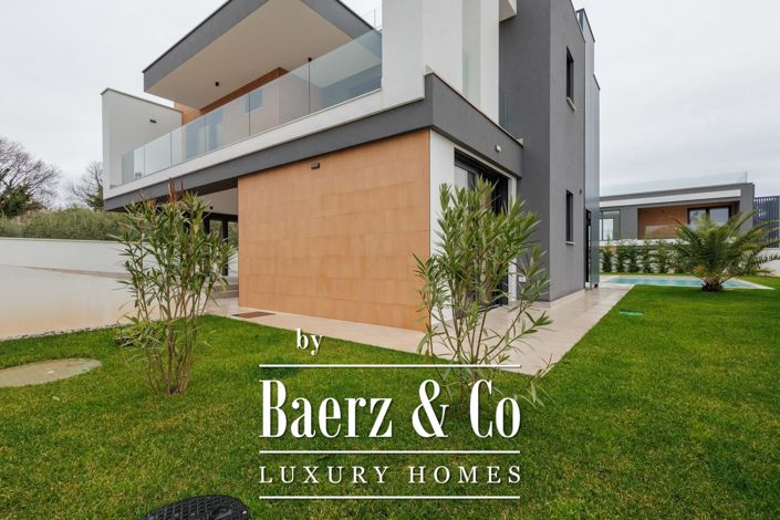 Image No.20-4 Bed Townhouse for sale