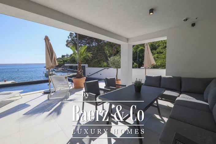 Image No.6-Villa de 6 chambres à vendre à Karlobag