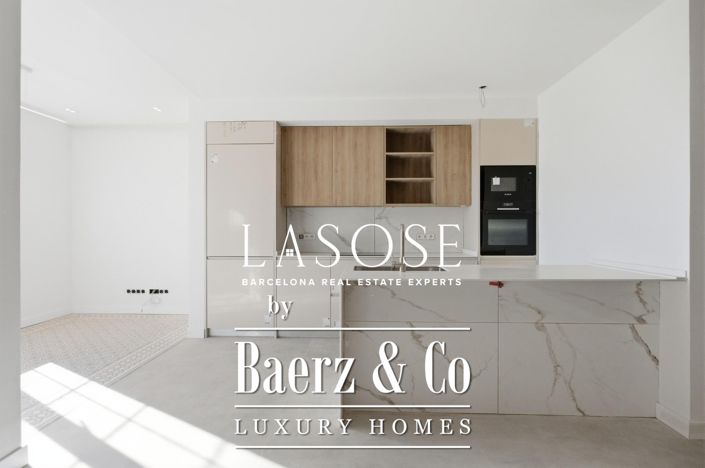 Image No.3-3 Bed Property for sale