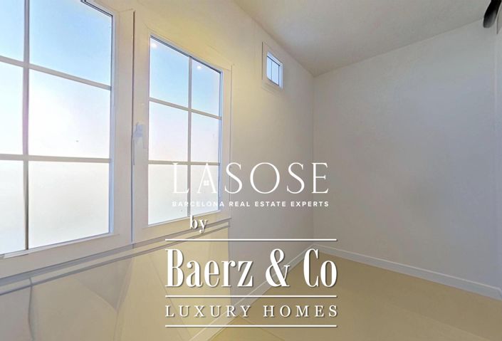 Image No.32-3 Bed Property for sale