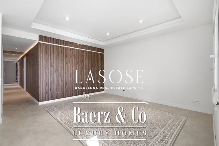 Image No.8-3 Bed Property for sale