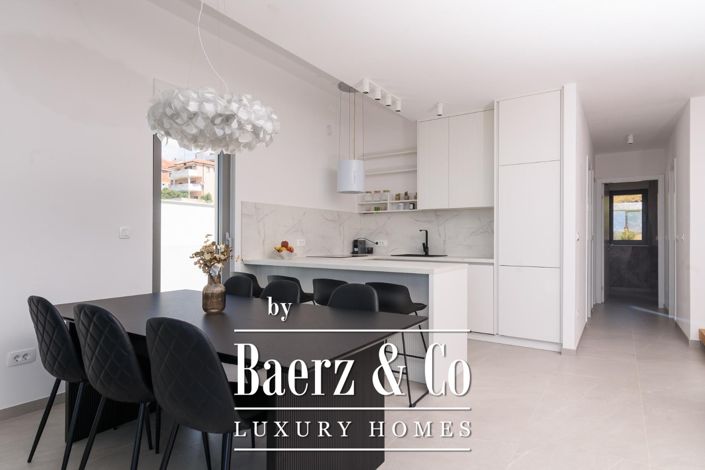 Image No.4-Appartement de 4 chambres à vendre à Trogir