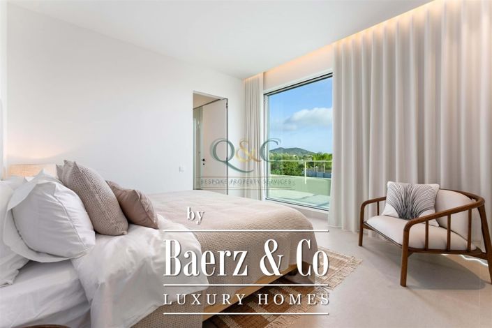 Image No.8-3 Bed Villa for sale