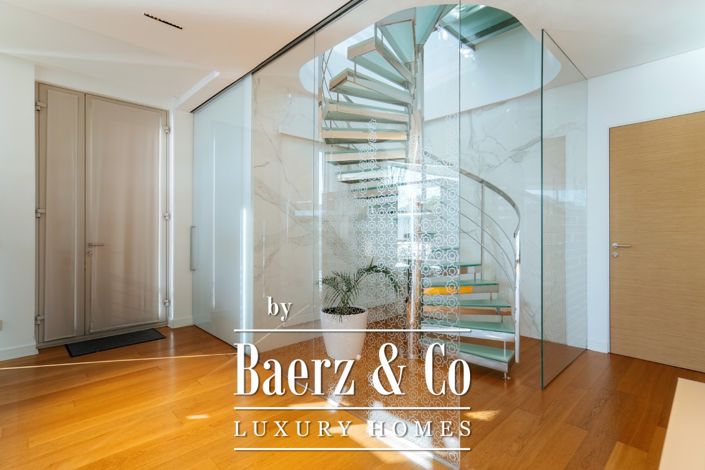 Image No.18-2 Bed Property for sale