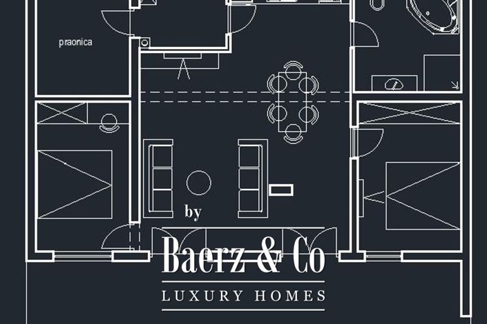 Image No.21-10 Bed Townhouse for sale