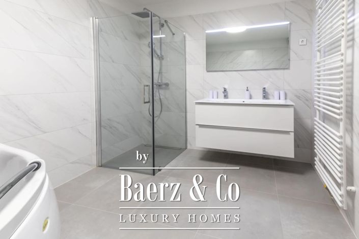 Image No.6-10 Bed Townhouse for sale